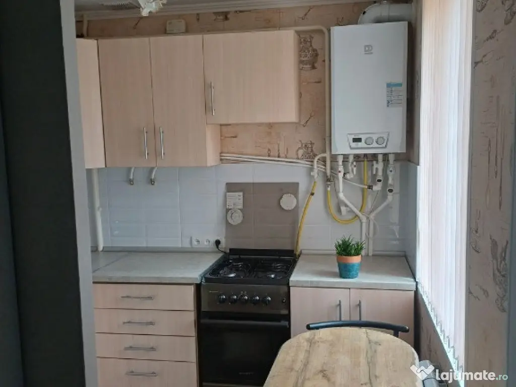 Garsoniera de inchiriat zona Cotroceni