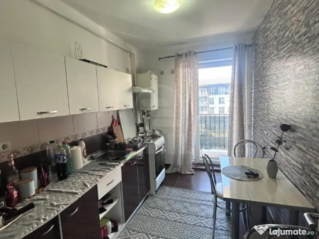 Apartament 1 camera decomandat zona Florilor 