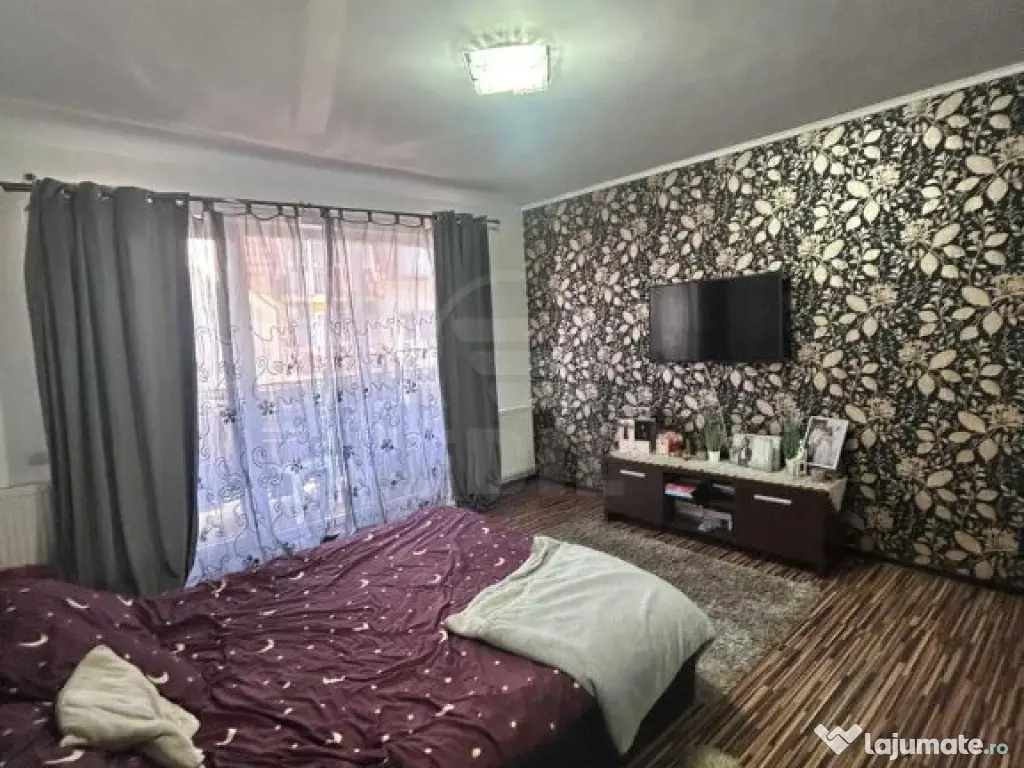 Apartament 1 camera decomandat zona Florilor 