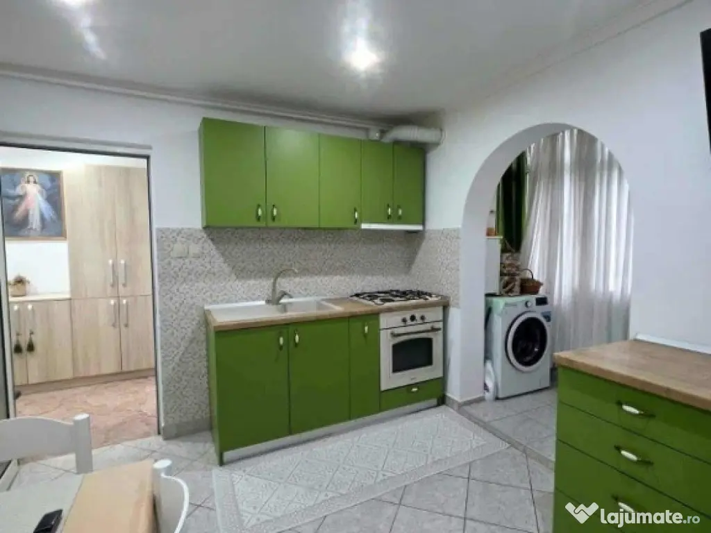 Vand apartament 2 camere ultracentral