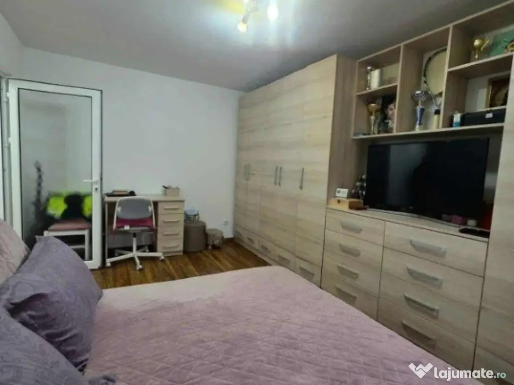 Vand apartament 2 camere ultracentral