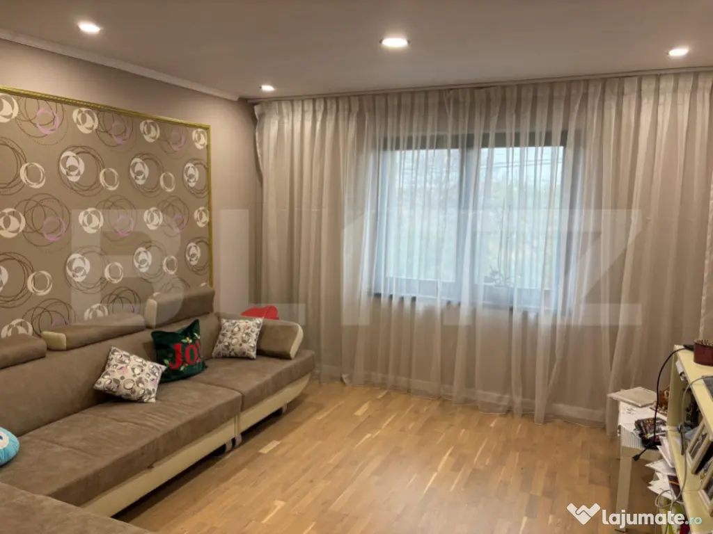 Apartament 3 camere, 80 mp + anexa P+1 40 mp, zona Lunei