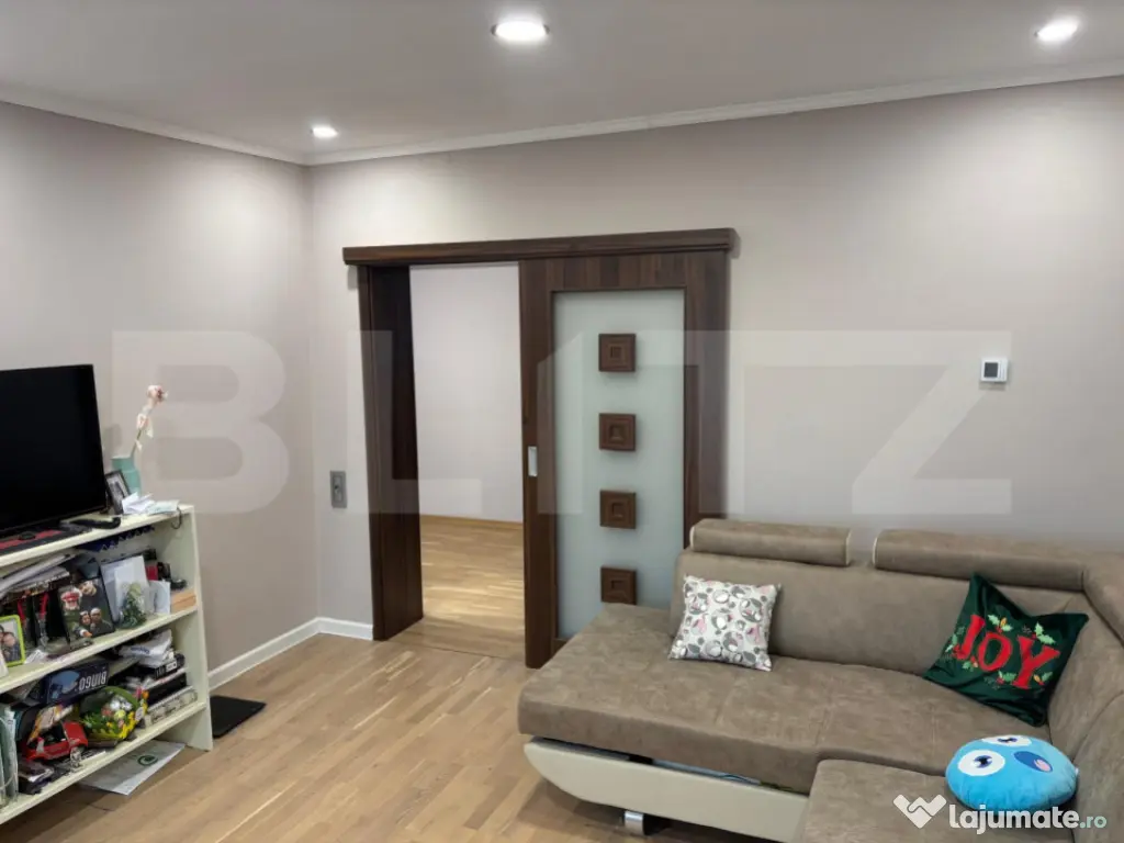 Apartament 3 camere, 80 mp + anexa P+1 40 mp, zona Lunei