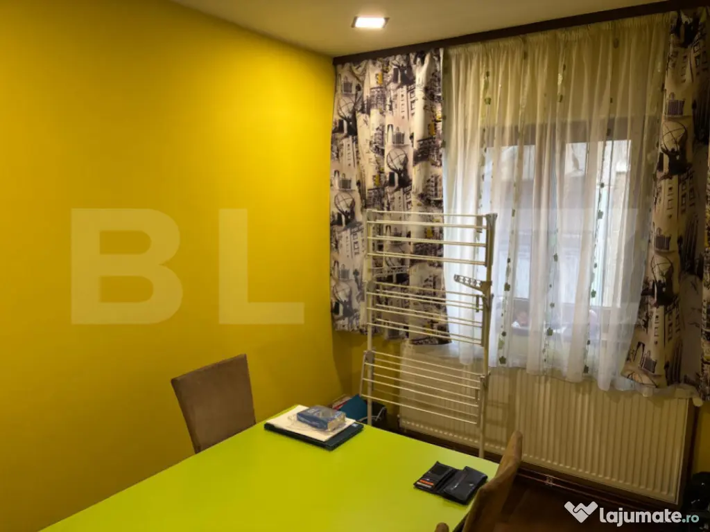 Apartament 3 camere, 80 mp + anexa P+1 40 mp, zona Lunei