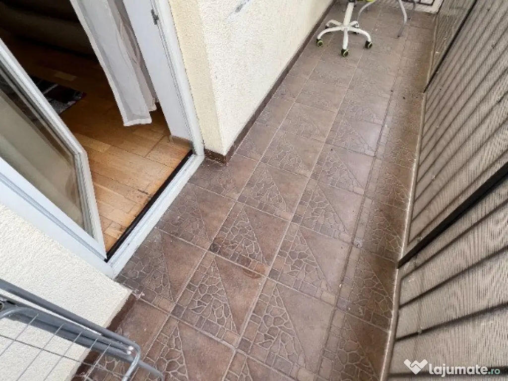 Apartament 2 camere decomandat,recent renovat, zona Turnisor 