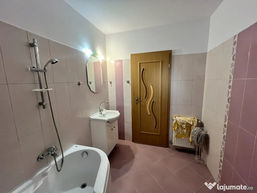 Apartament 2 camere decomandat,recent renovat, zona Turnisor 