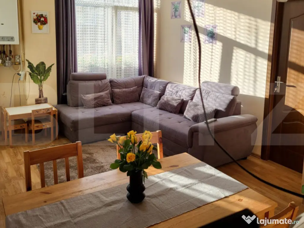 Apartament 2 camere, etaj 1/4, cu parcare inclusa, zona Tine