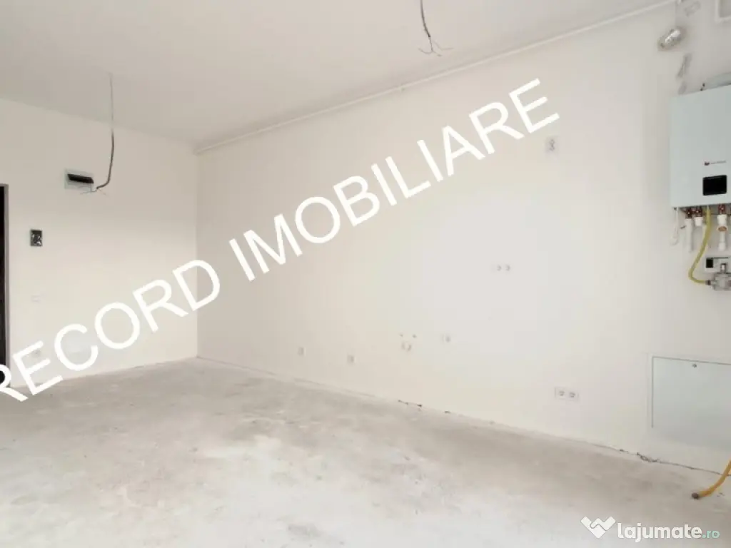 Spatiu comercial, 2 camere, terasa 23 mp, acces din terasa Apahida 