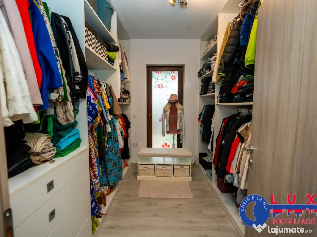 ID 6737 EXCLUSIVITATE - DE VÂNZARE - Vilă P+E+M