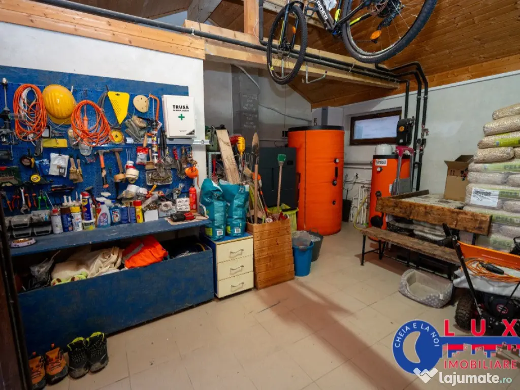 ID 6737 EXCLUSIVITATE - DE VÂNZARE - Vilă P+E+M