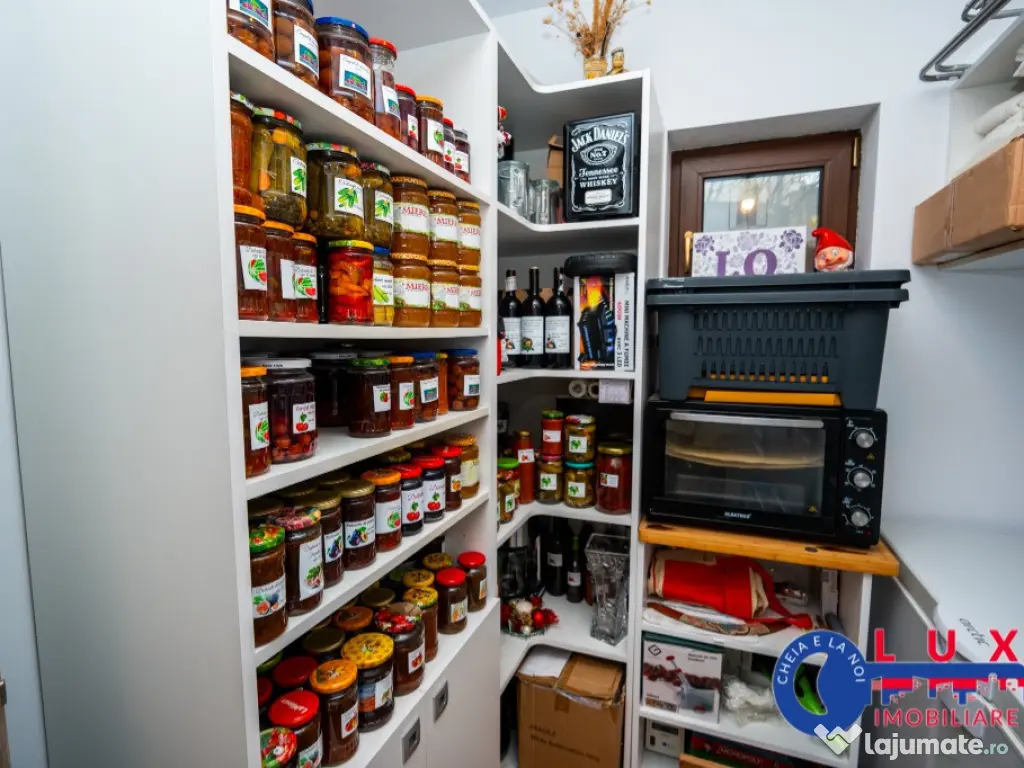 ID 6737 EXCLUSIVITATE - DE VÂNZARE - Vilă P+E+M