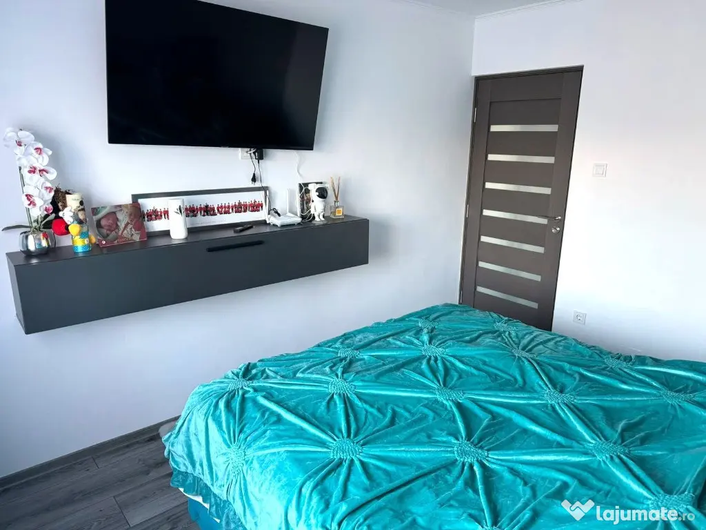 Apartament 3 camere SUPERB-str MEDUZEI -E3 