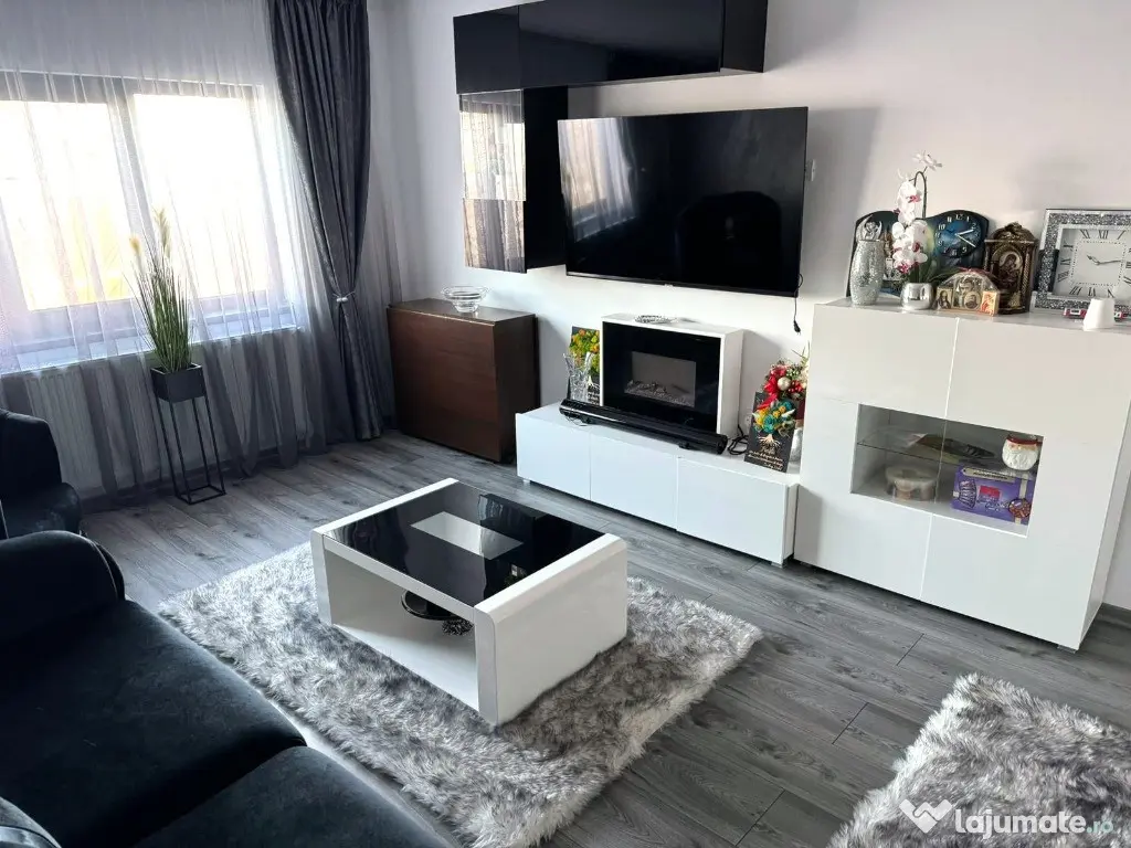 Apartament 3 camere SUPERB-str MEDUZEI -E3 