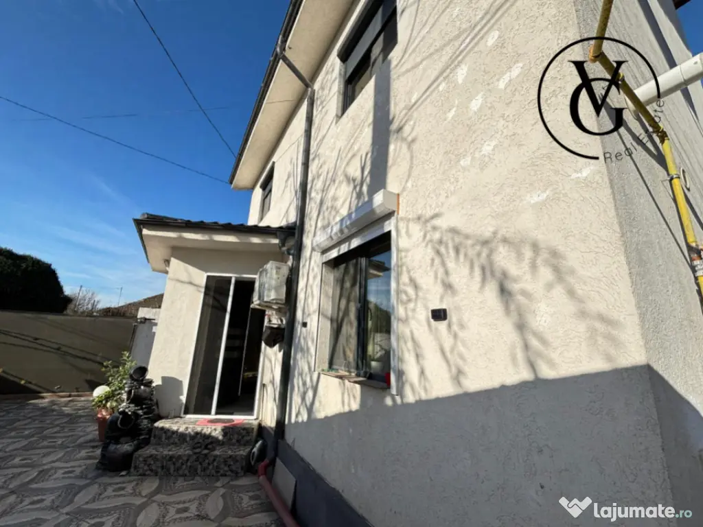 Vila | 4 camere | P+1E | Navodari