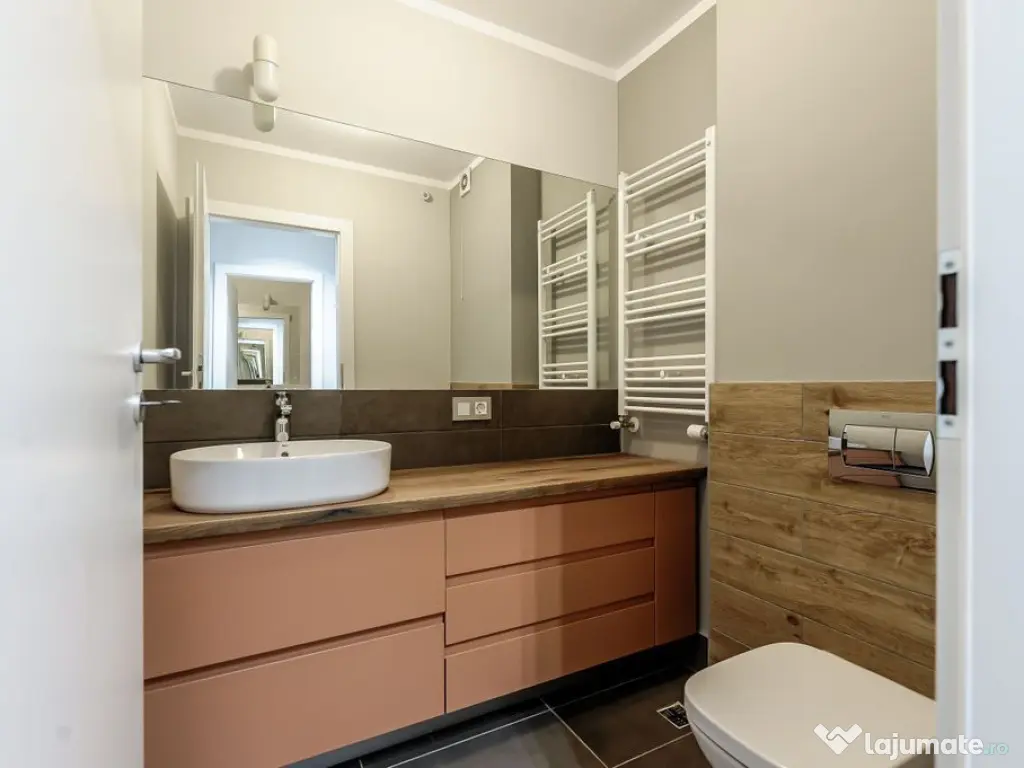 PROPRIETATE REZERVATA Apartament ARED spectaculos cu grad... 