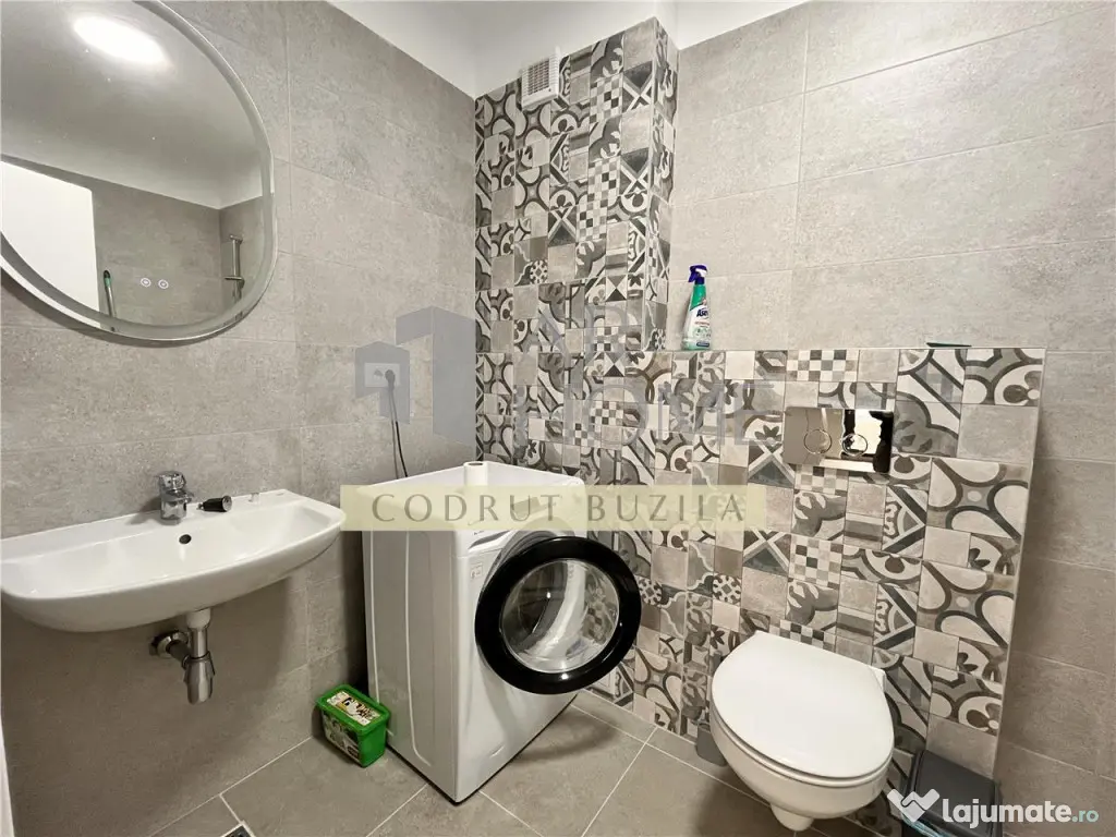 Garsoniera de lux, parcare privata, zona Cartier Albert 