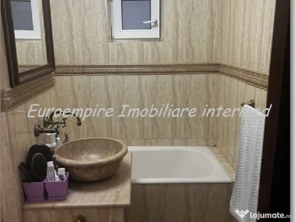 Apartament 3 camere decomandate zona Faleza Nord 