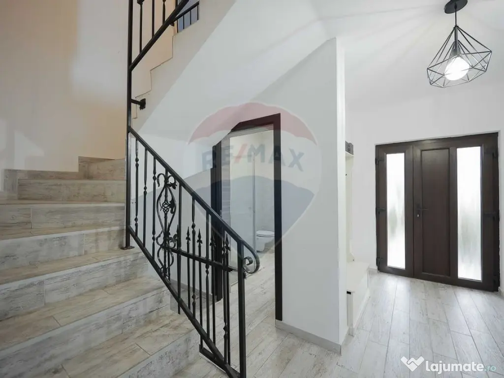 Casă Nouă cu 4 Camere, Garaj și Curte 350 mp, în Epis... 