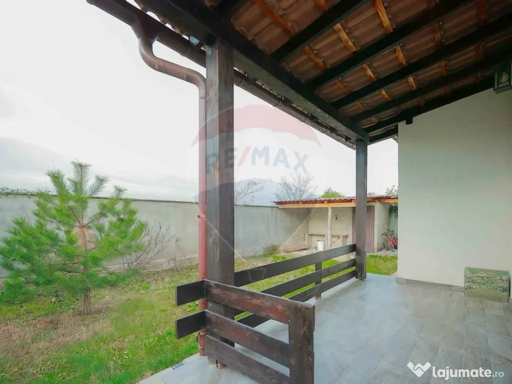 Casă Nouă cu 4 Camere, Garaj și Curte 350 mp, în Epis... 