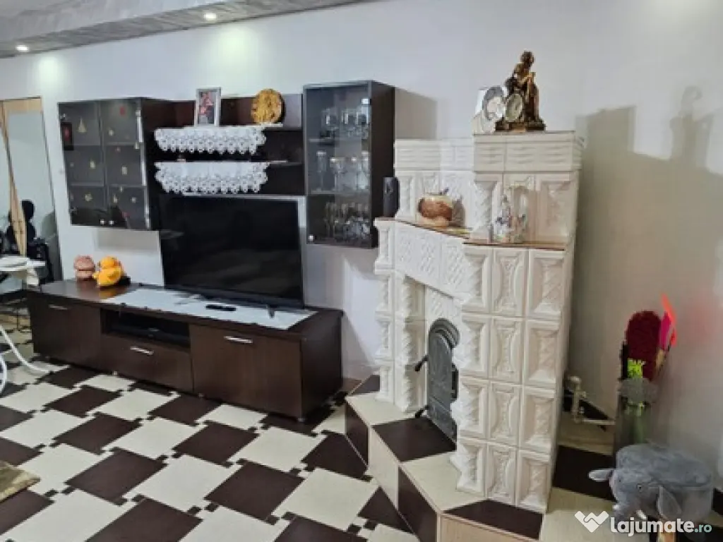 Zona AFI Palace casa 2007 parter 3 cam.-109000 euro 