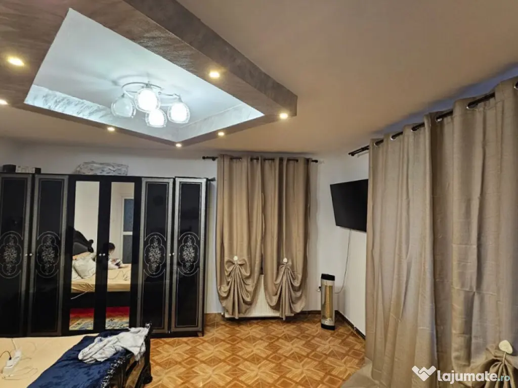 Zona AFI Palace casa 2007 parter 3 cam.-109000 euro 