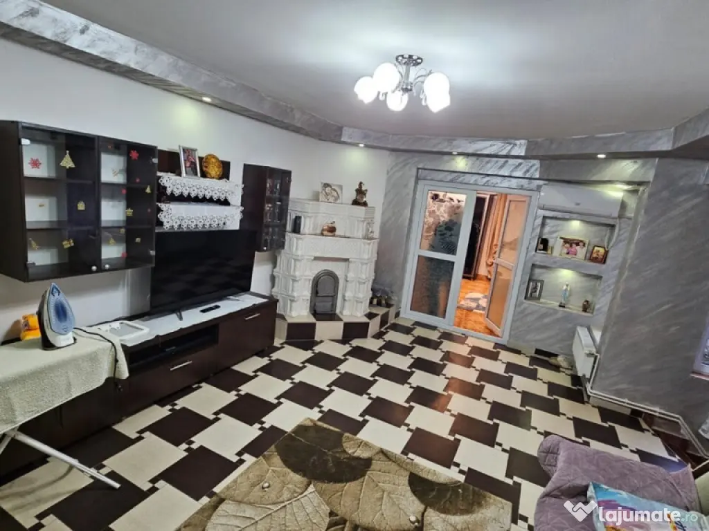 Zona AFI Palace casa 2007 parter 3 cam.-109000 euro 