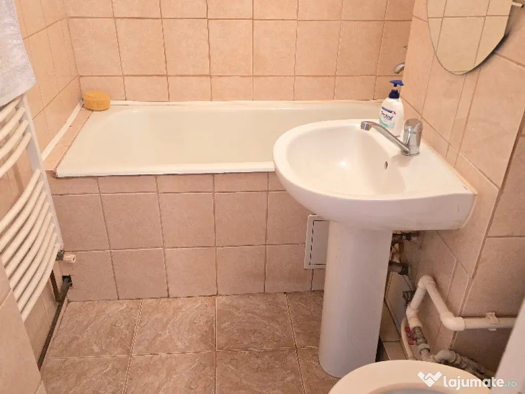 Vand apartament 2 camere decomandat in Deva, zona Micro 15,