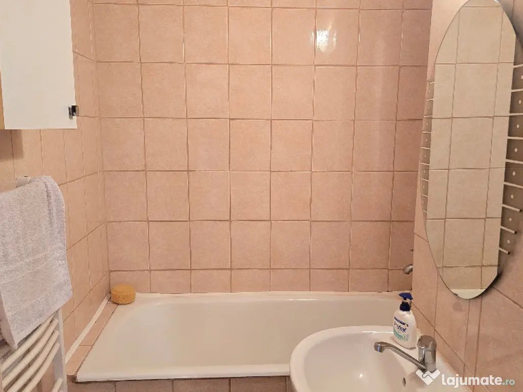 Vand apartament 2 camere decomandat in Deva, zona Micro 15,