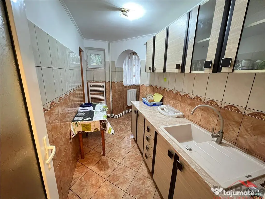 Apartament 2 camere, parter, mobilat, zona Gerald