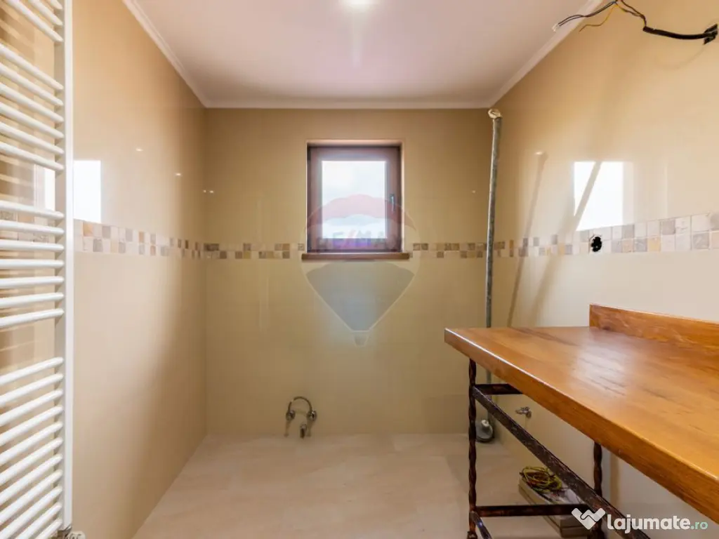 Casă finalizată, 278 mp teren 2305 mp Pleașa, Bucov, P... 