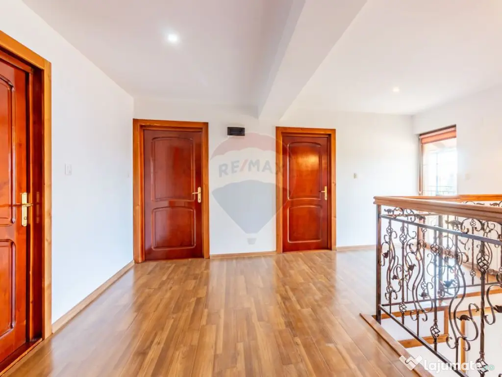 Casă finalizată, 278 mp teren 2305 mp Pleașa, Bucov, P... 