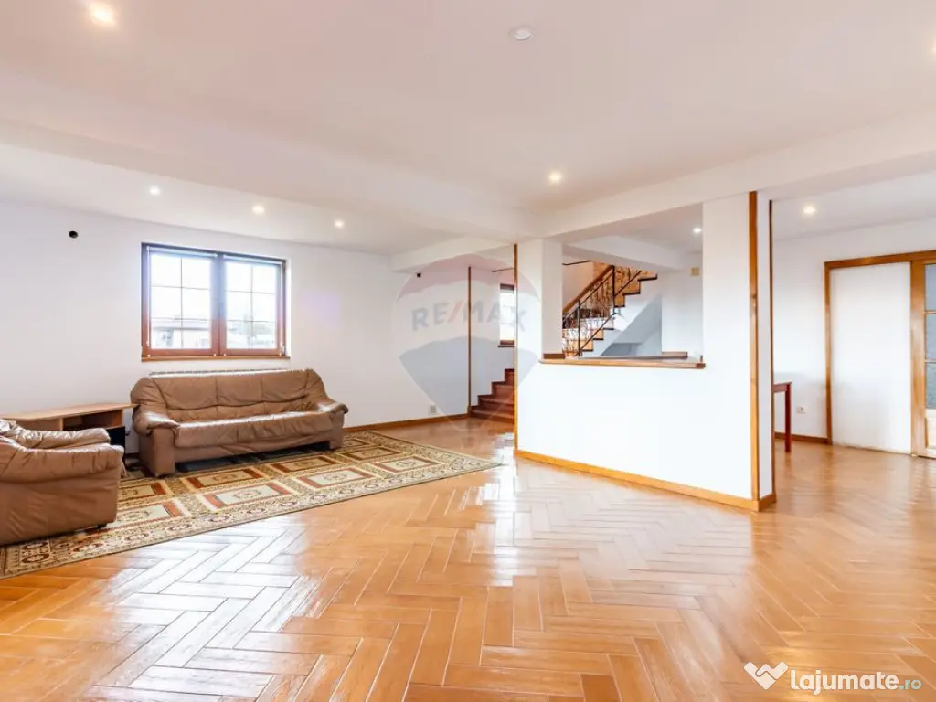 Casă finalizată, 278 mp teren 2305 mp Pleașa, Bucov, P... 