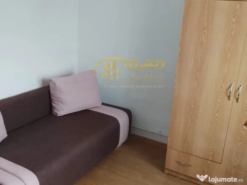 Apartament 2 camere decomandat in Podul de Fier