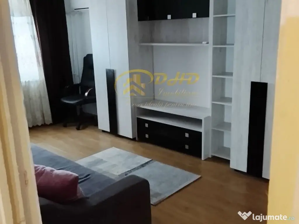 Apartament 2 camere decomandat in Podul de Fier