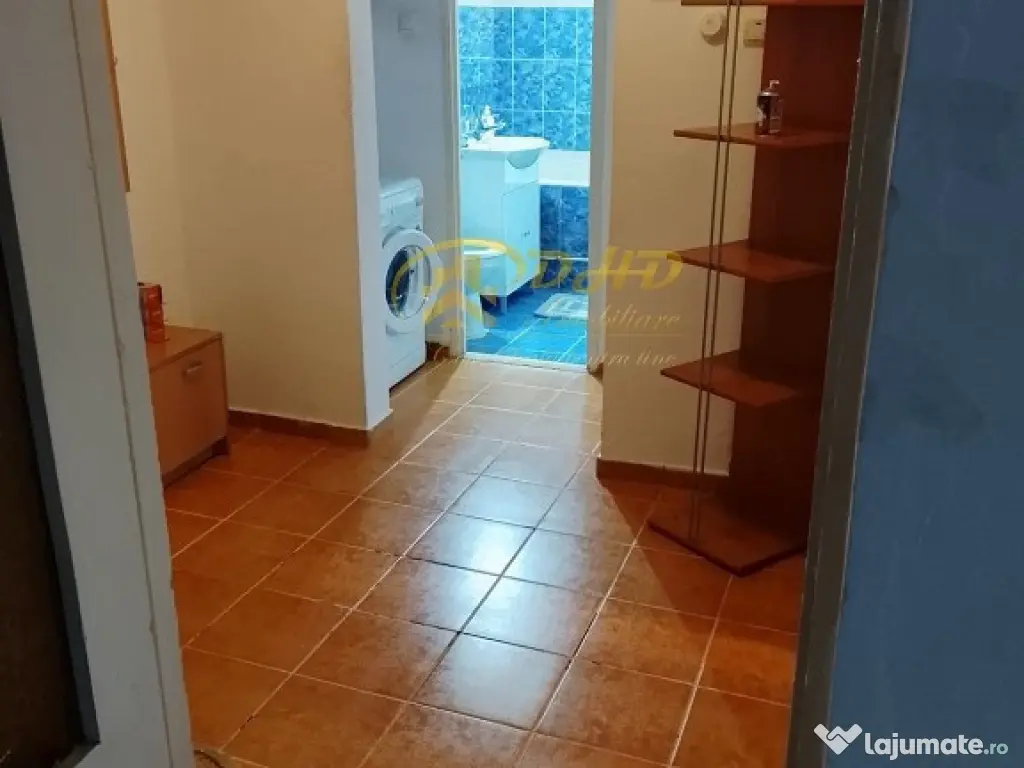 Apartament 2 camere decomandat in Podul de Fier