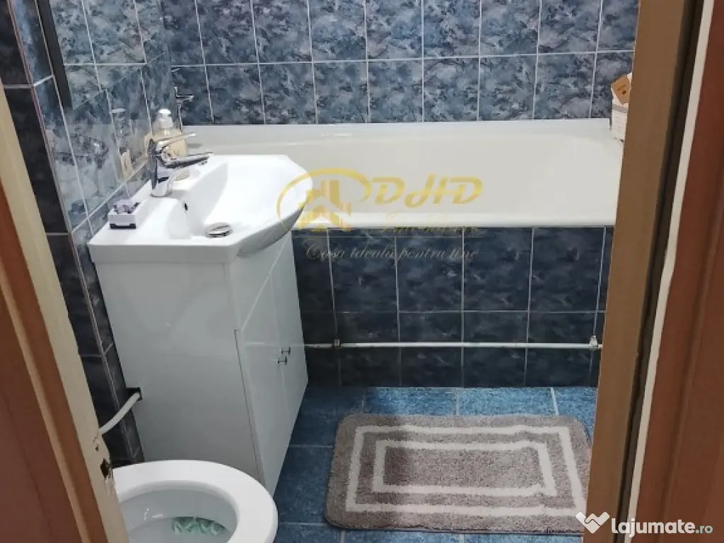 Apartament 2 camere decomandat in Podul de Fier