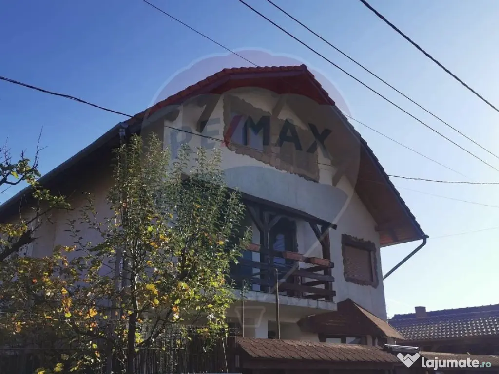 Casă 6 camere si curte, zona Metro Oradea, de vanzare 