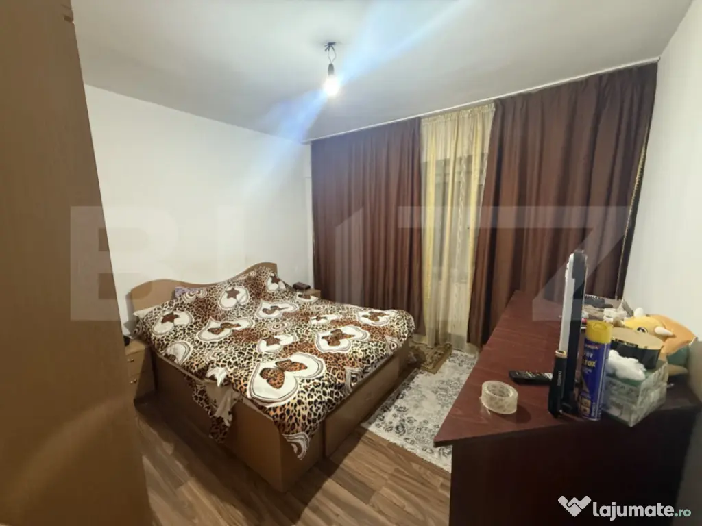 Apartament 3 camere, 70 mp, zona Micro 11