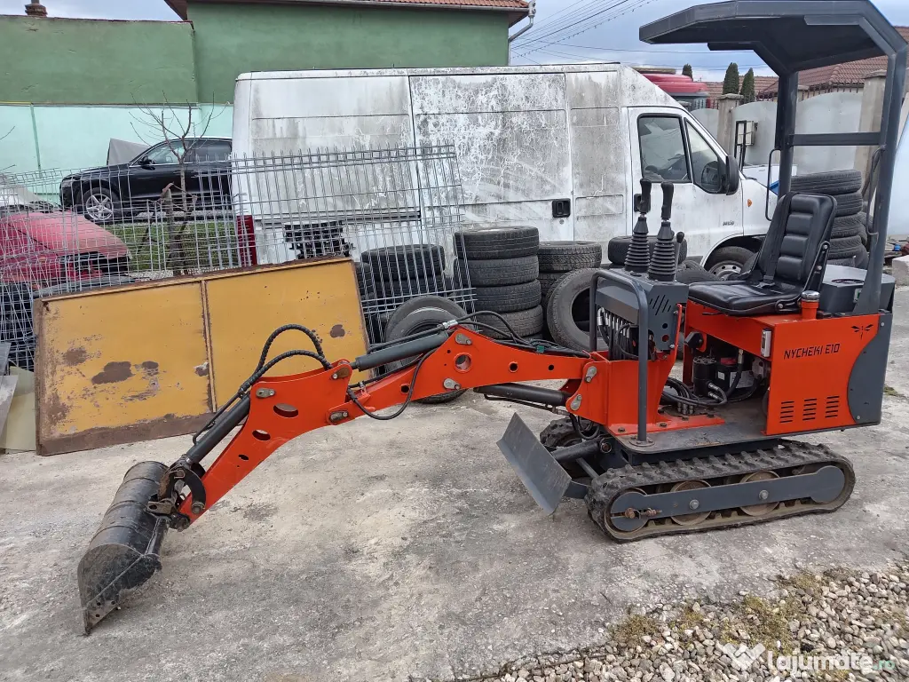 Miniexcavator E10 NOU 1000 kg 