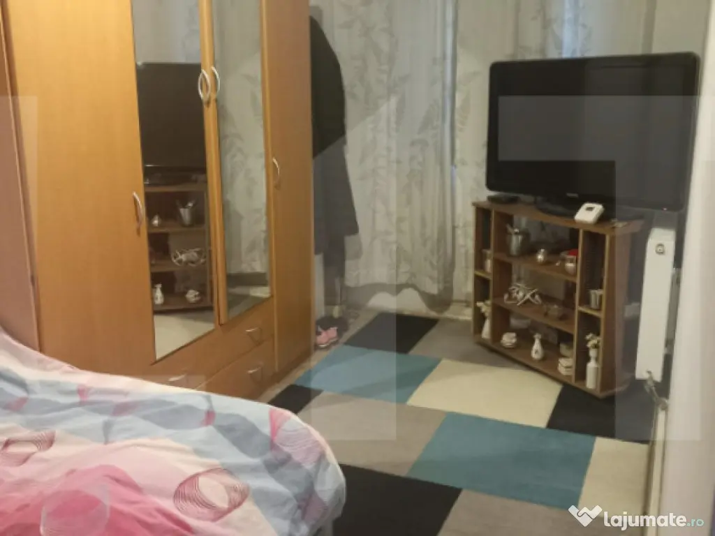 Apartament 3 camere, 53 mp, zona Spitalul Judetean