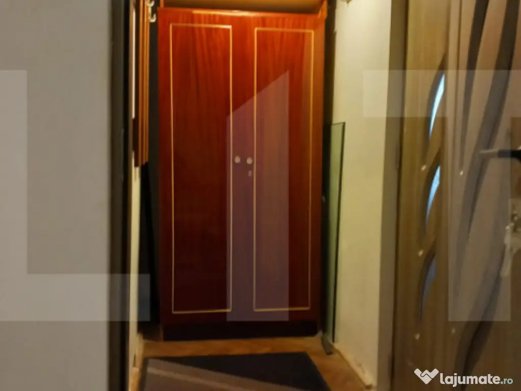 Apartament 3 camere, 53 mp, zona Spitalul Judetean