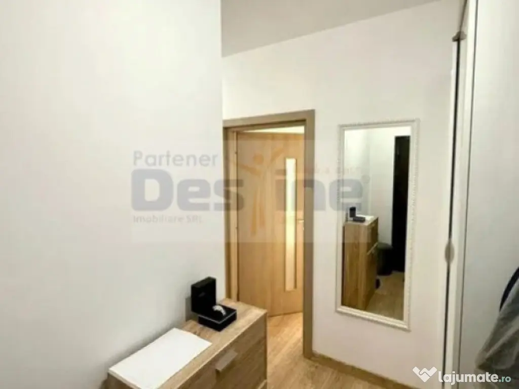 Apartament 2 camere Semidecomandat, Etaj 7, Parcare inclusa