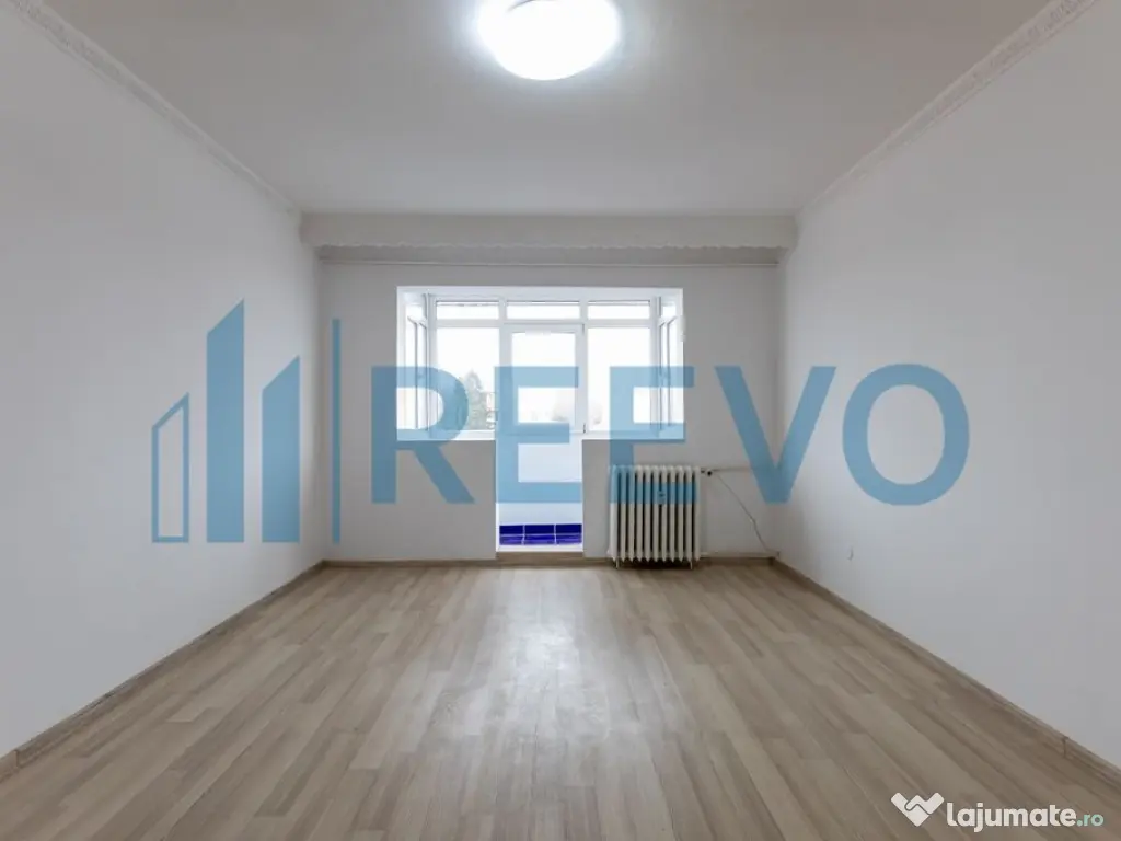 Apartament 3 camere semidecomandat – Str. Pictor Theodo... 