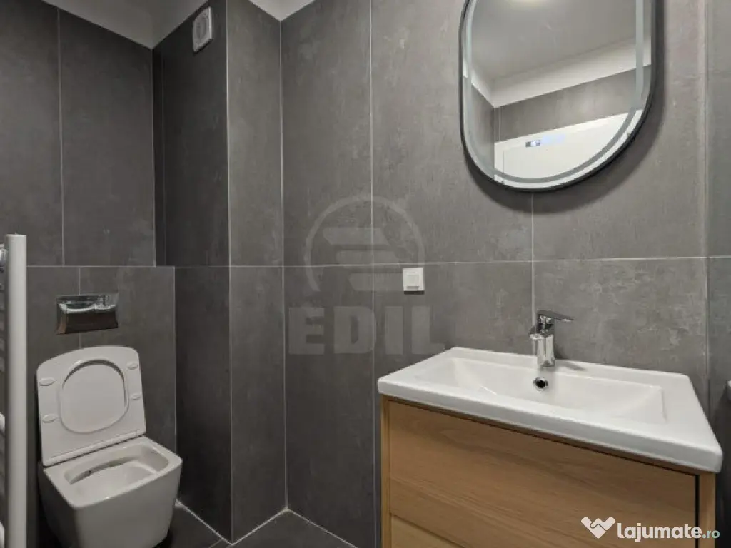 Apartament 2 camere,zona Centrala Floresti 