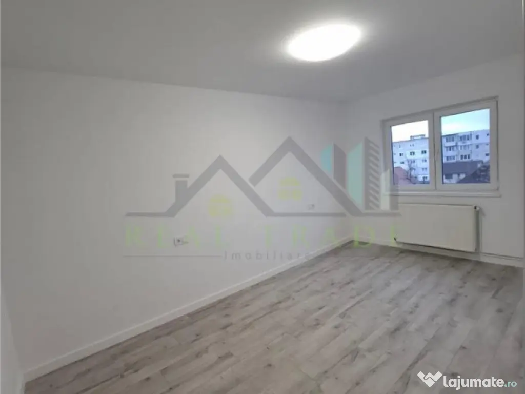 Apartament 2 camere renovat, etaj intermediar, Bartolomeu 
