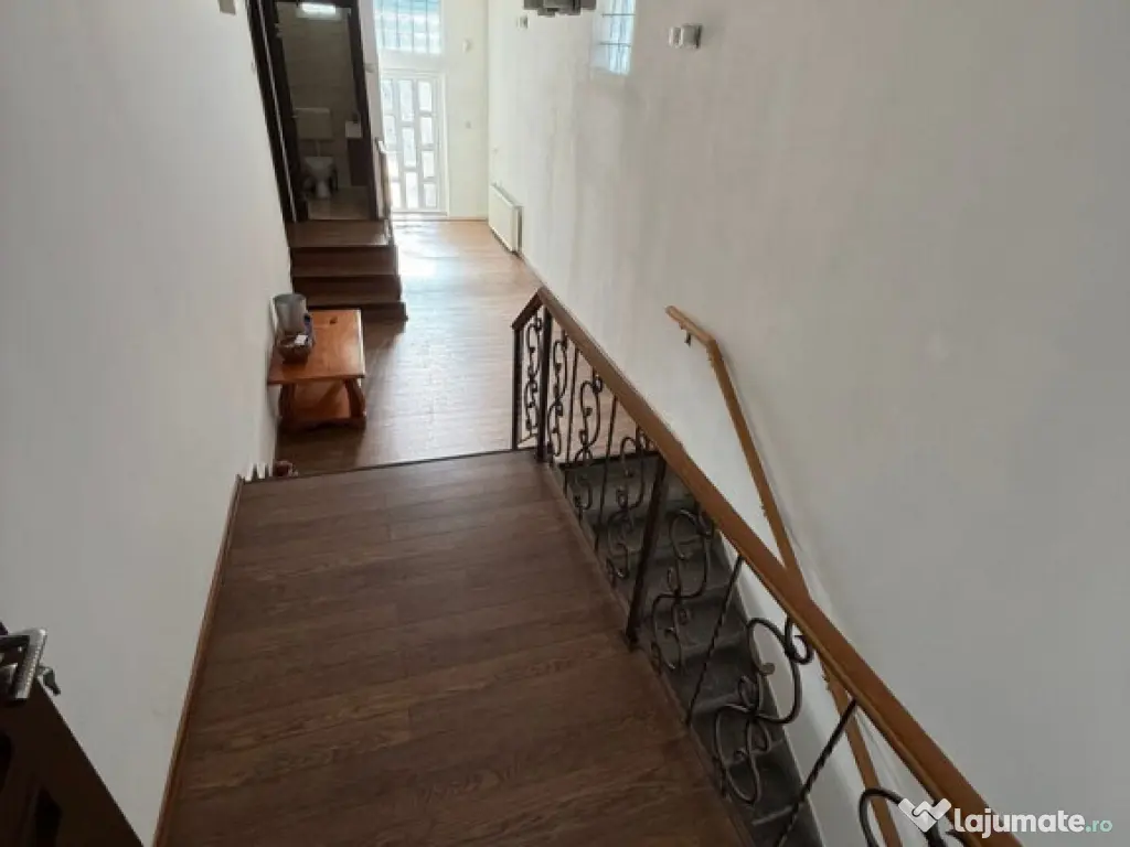 CANTACUZINO - etaj casa din 1980, curte proprie 330mp 