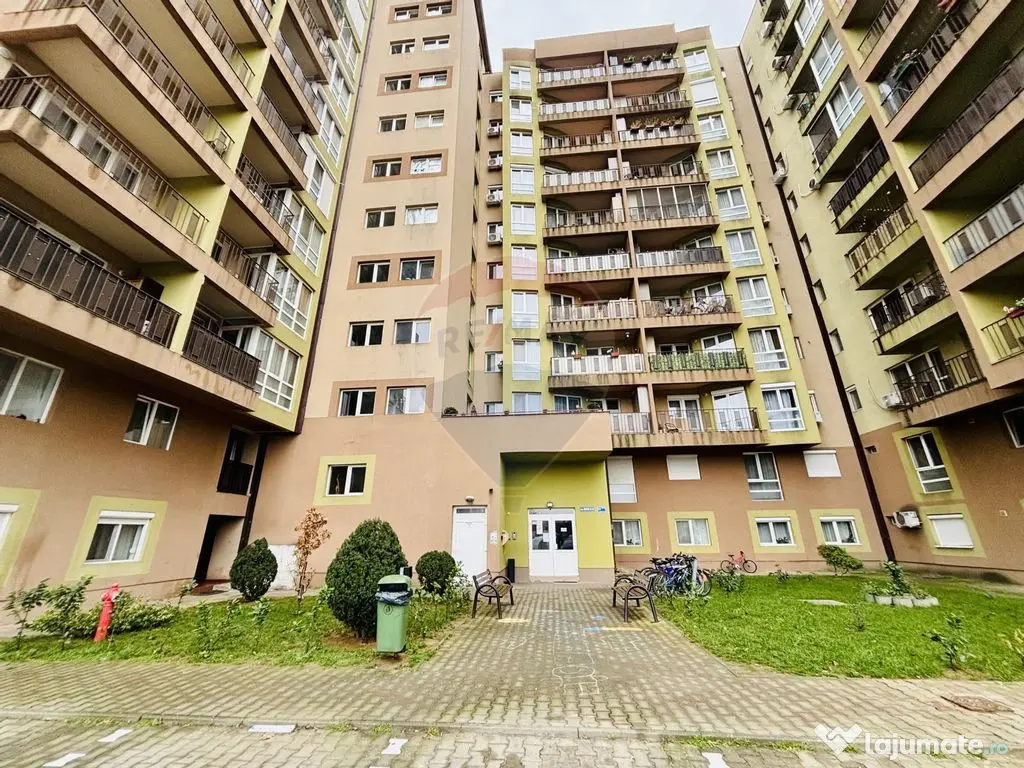 Apartament cu 3 camere de închiriat în zona Nufarul 