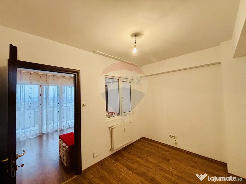 Apartament cu 3 camere de închiriat în zona Nufarul 