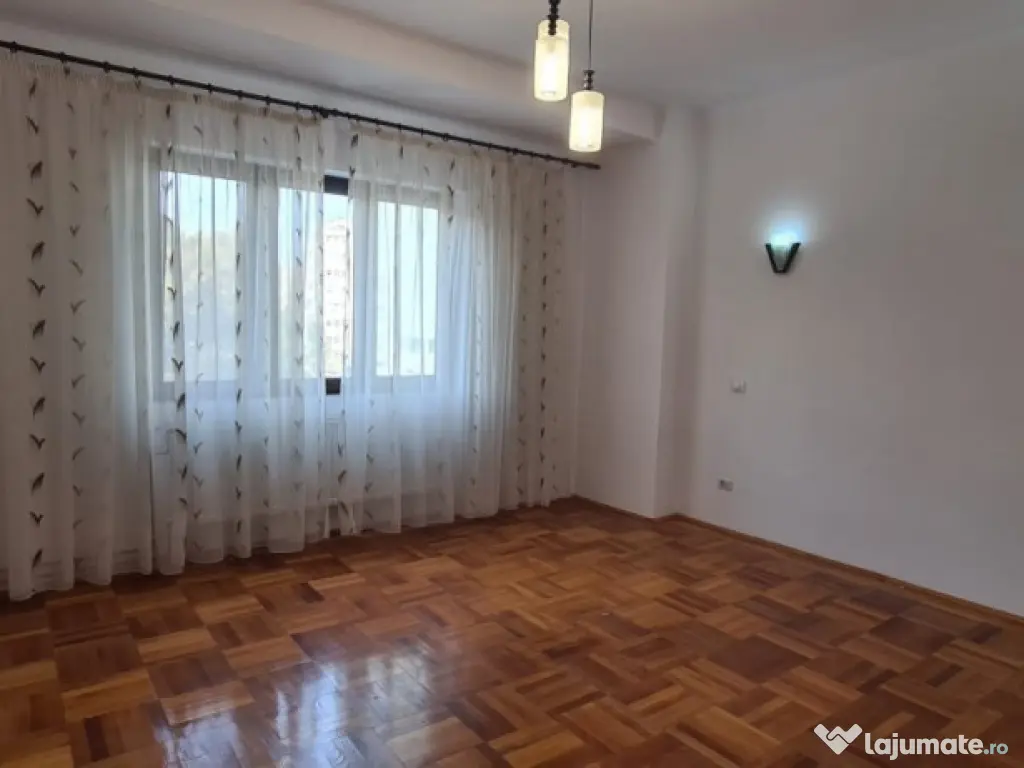 4 camere - Armeneasca - locuinta/birouri 