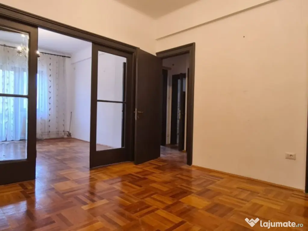 4 camere - Armeneasca - locuinta/birouri 